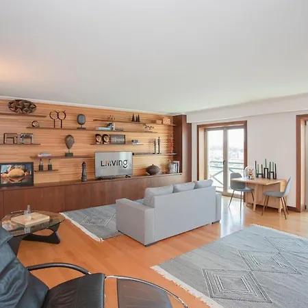 Liiiving In - Douro Riverside Apartment
